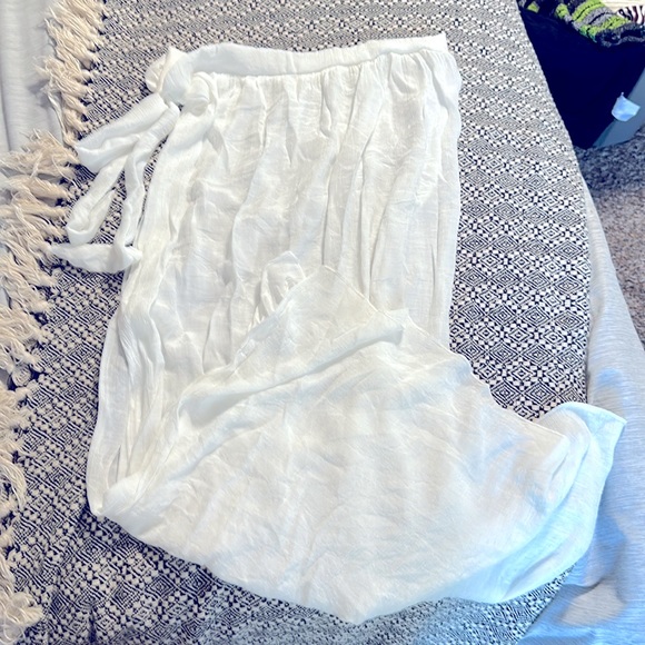 Cover up - Picture 3 of 3